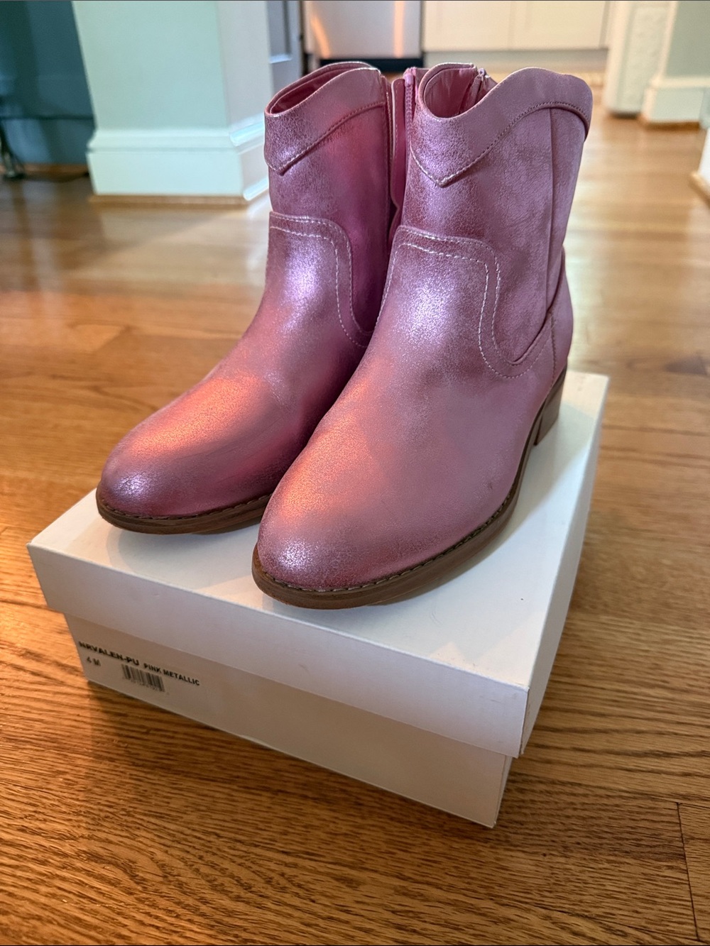 Nordstrom Rack Brand Girls Metallic Pink Western Ankle Boots Sz 4